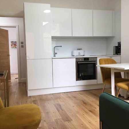 Newly Refurbished 2-Bedroom Flat In Notting Hill London Eksteriør bilde